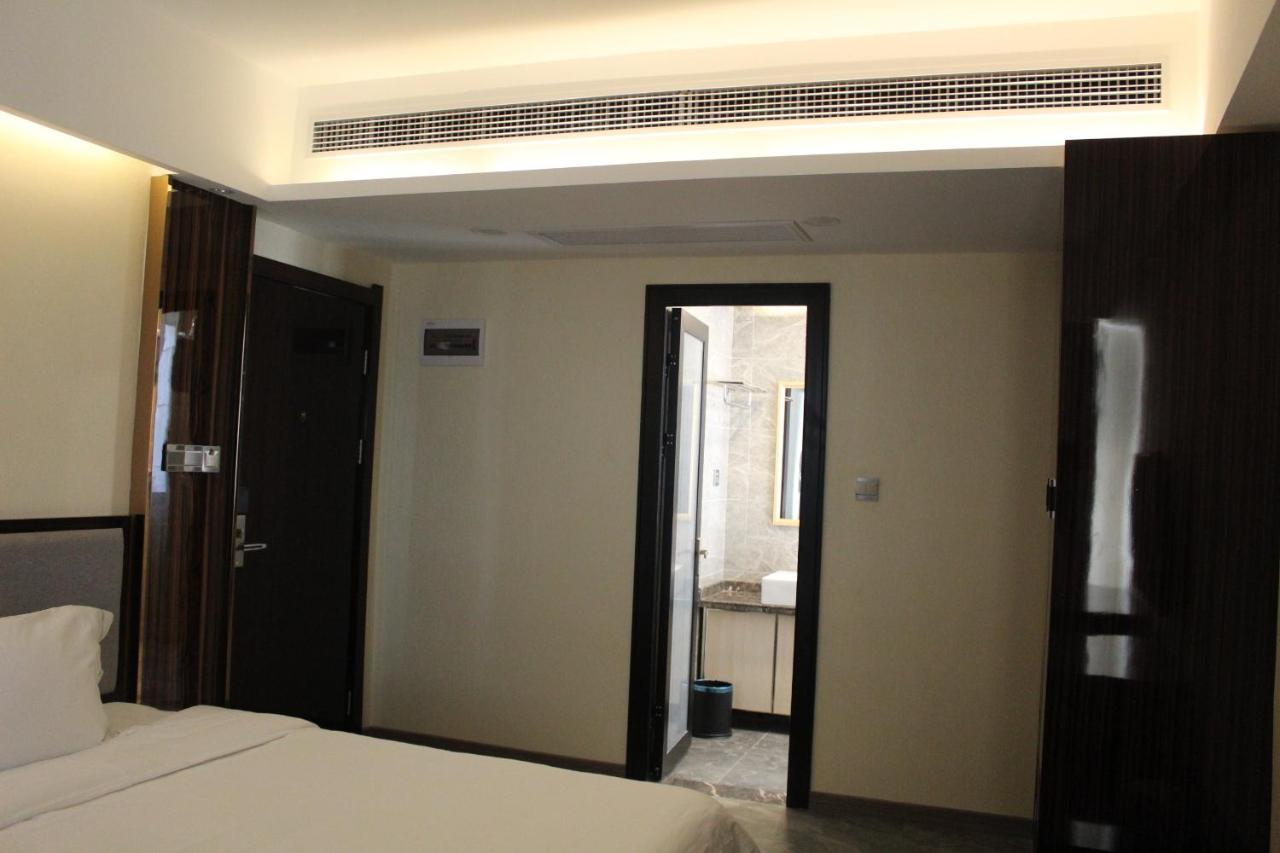 308 Hotel Sihanoukville Esterno foto
